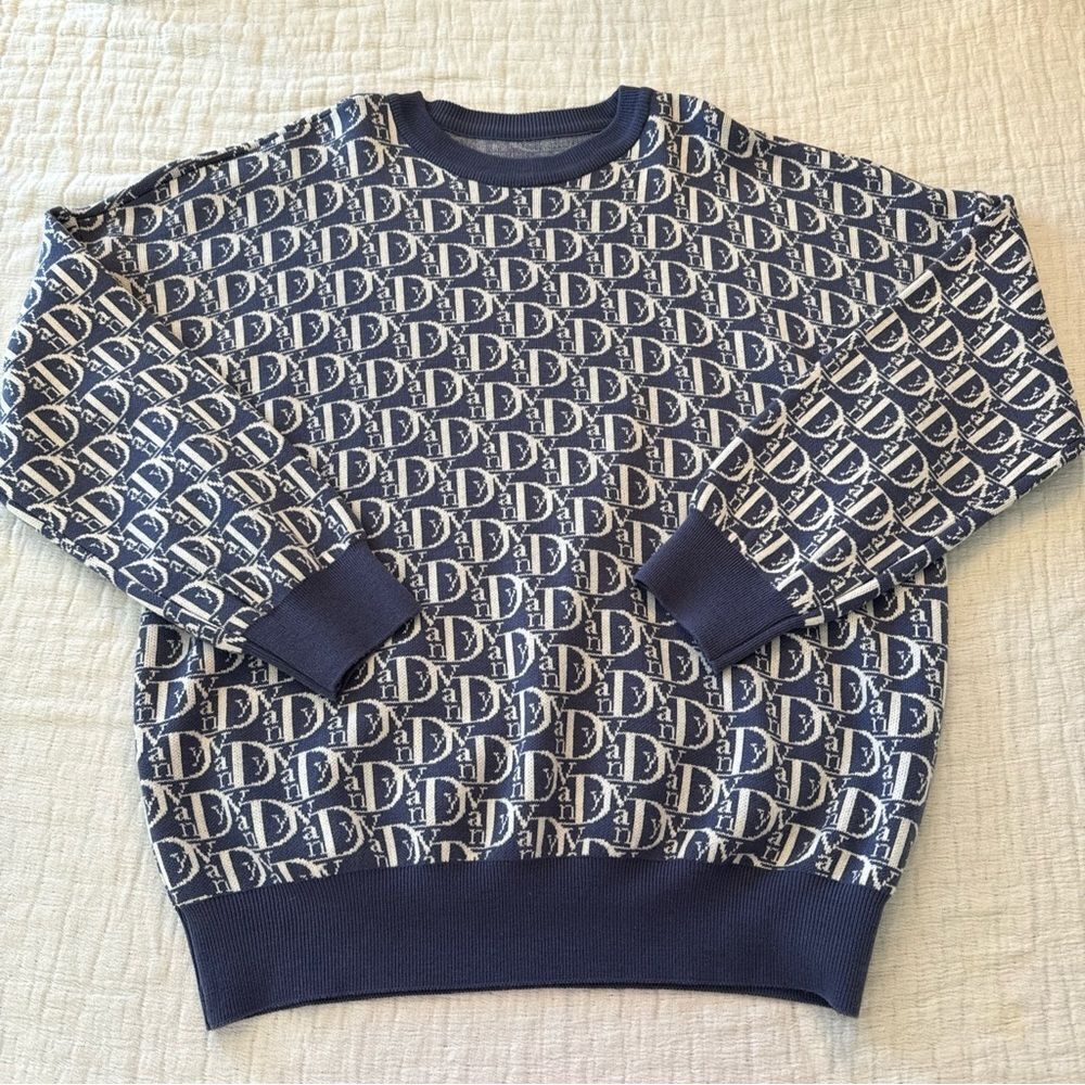 Vandy The Pink AOP Blue Sweater Mens Large